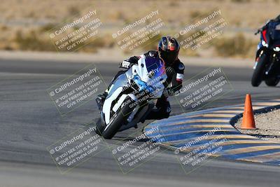 media/Jan-09-2022-SoCal Trackdays (Sun) [[2b1fec8404]]/Turn 11 (935am)/